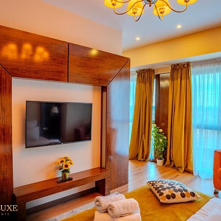 Presidential Luxury Apartments With Amazing View - Yamaluxe Bucarest Exterior foto