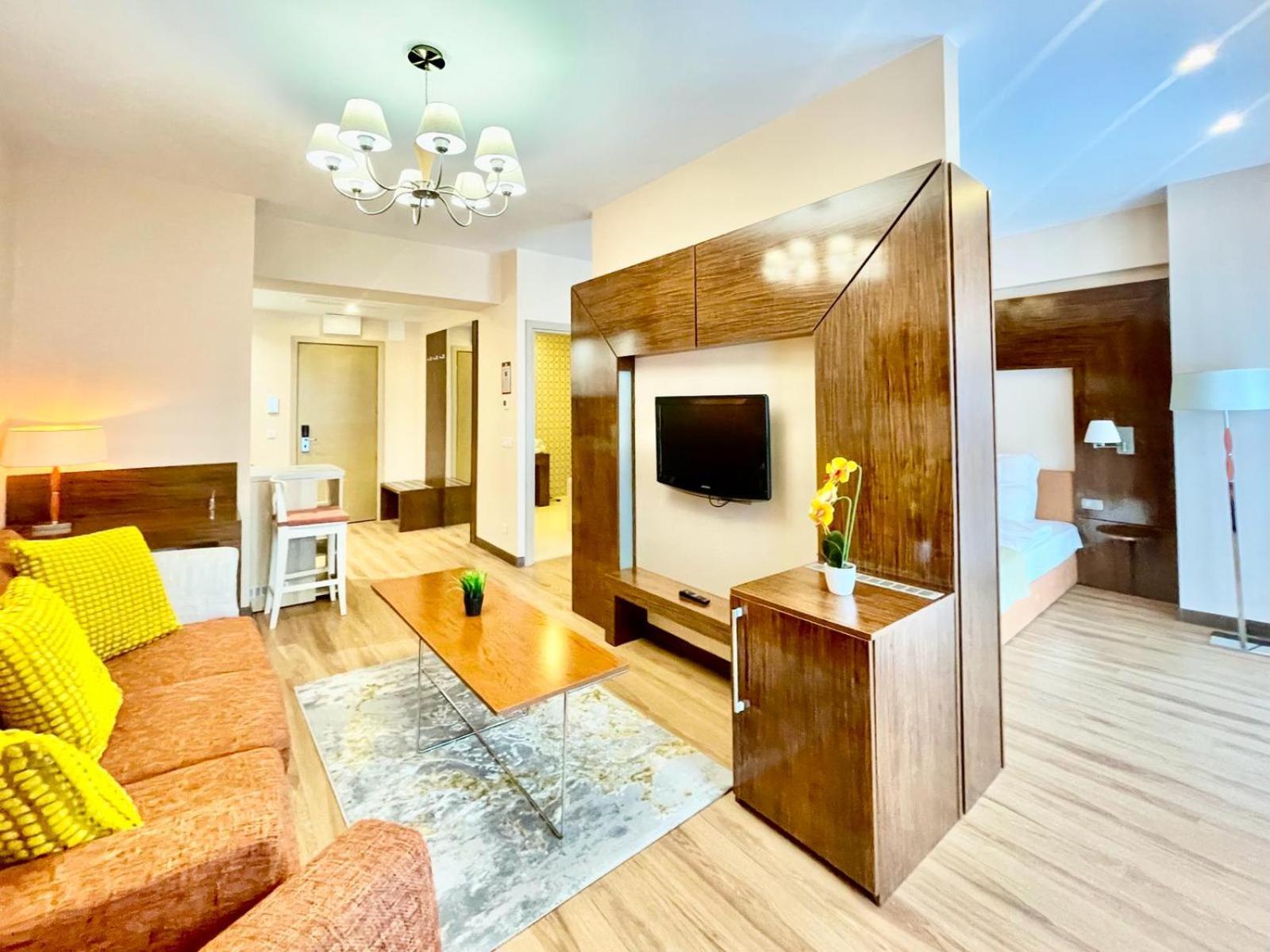 Presidential Luxury Apartments With Amazing View - Yamaluxe Bucarest Exterior foto